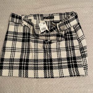 Mango plaid skirt with belt. NWT!!